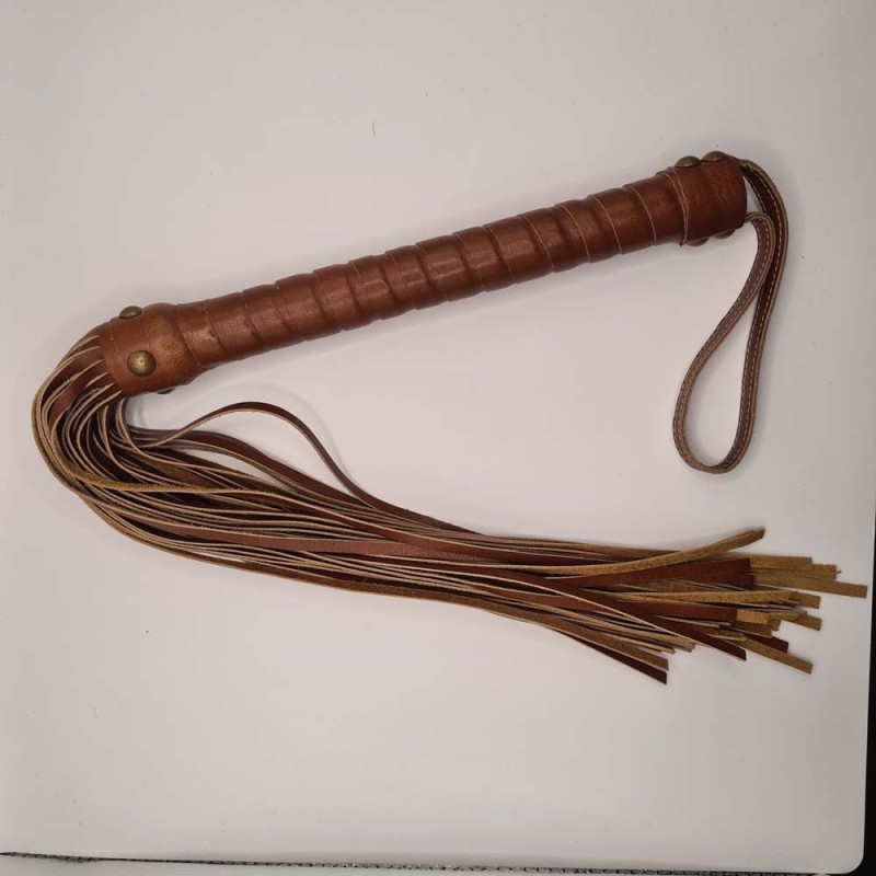 Martinet cuir brun   72cm